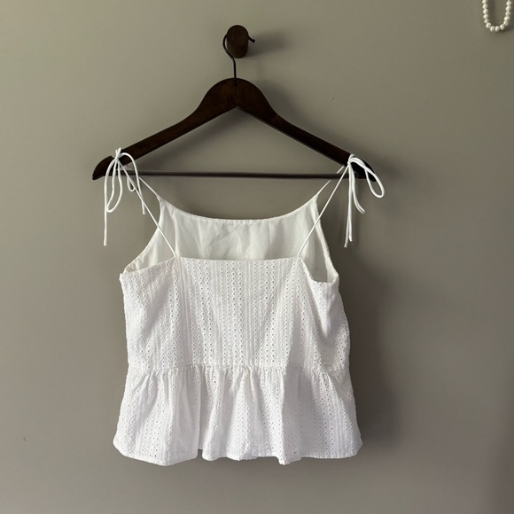 BAR III EYELET PEPLUM TANK TOP WITH SPAGHETTI STRAP TIES WHITE SIZE MEDIUM EUC - Picture 5 of 5